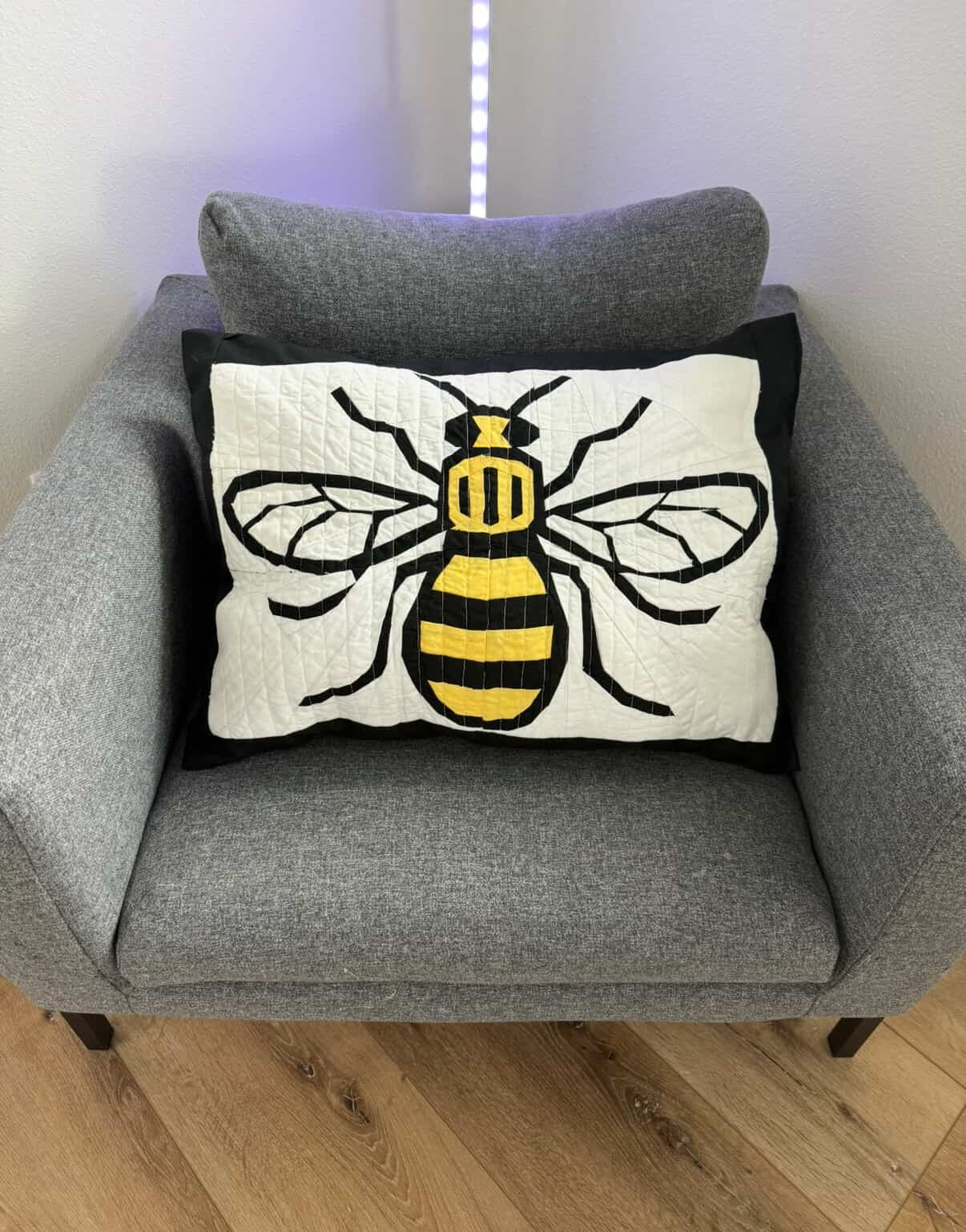 Manchester Bee: Bee Foundation Paper Piecing Pattern in Three Sizes