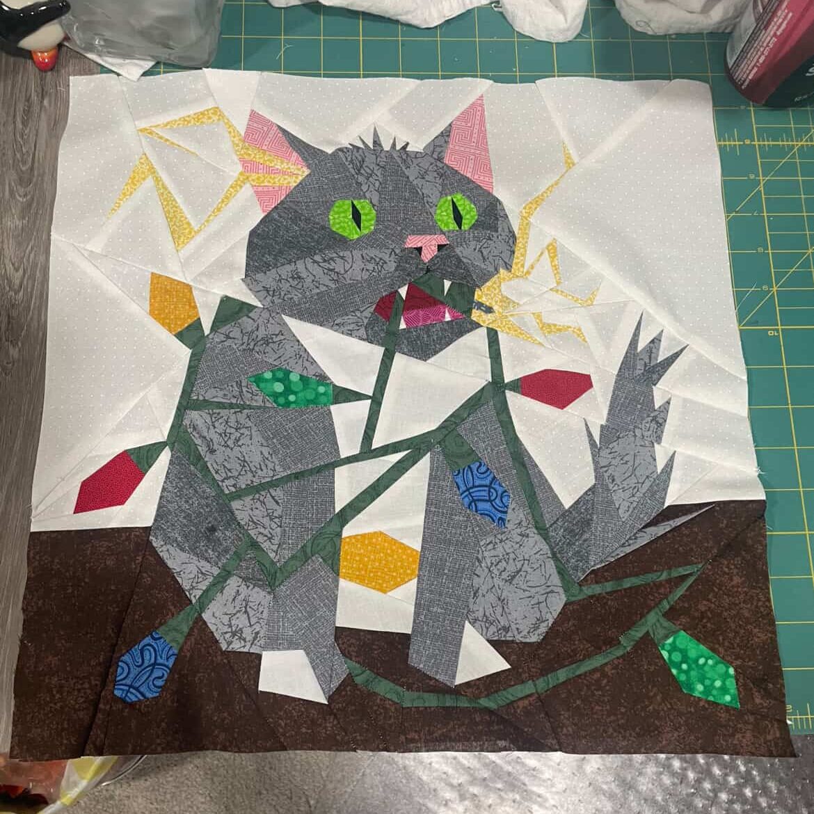Jingle Bells Shock: Funny Christmas Cat Foundation Paper Piecing Pattern